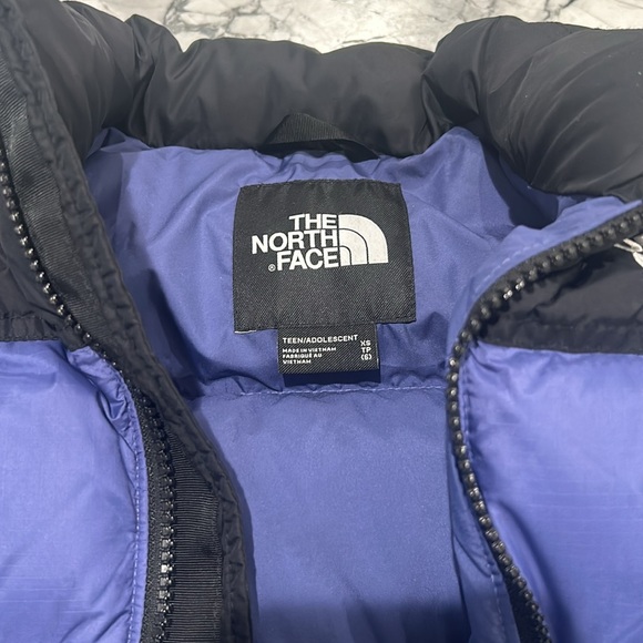 BARELY USED, LIKE NEW kids North Face winter coat - Picture 3 of 7